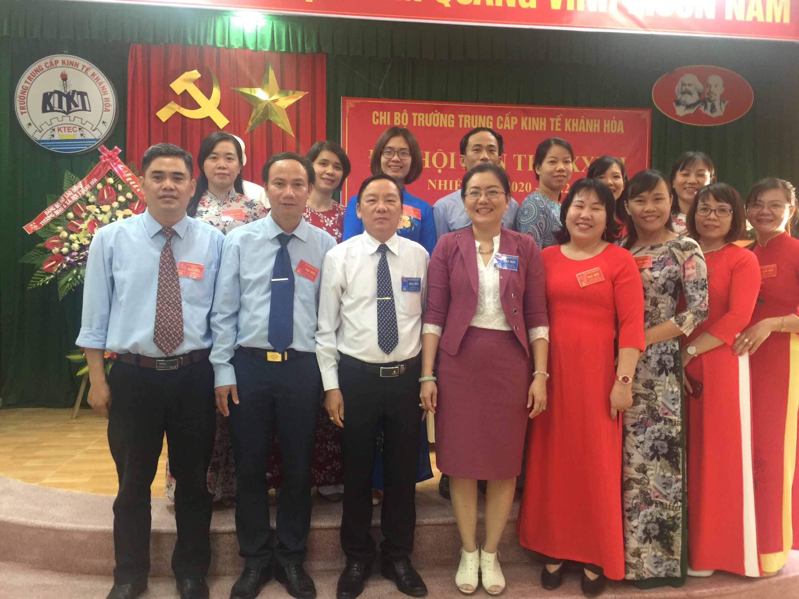Chi bộ Trường Trung cấp Kinh tế Khánh Hòa tổ chức Đại hội lần thứ XXVII, nhiệm kỳ 2020 - 2022