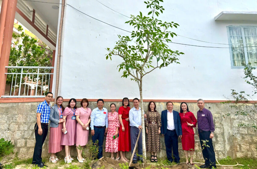  Lãnh đạo Sở Lao động -TBXH Khánh Hòa chúc Tết và phát động Tết trồng cây tại Trường Trung cấp Kinh tế Khánh Hòa