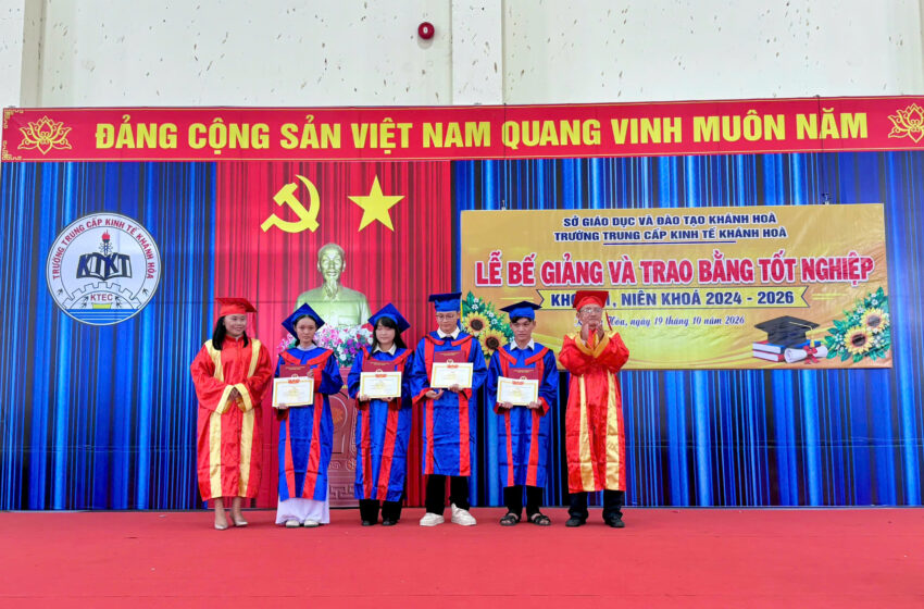  Lễ bế giảng và trao bằng tốt nghiệp cho học sinh khóa 41 – niên khóa 2024-2026